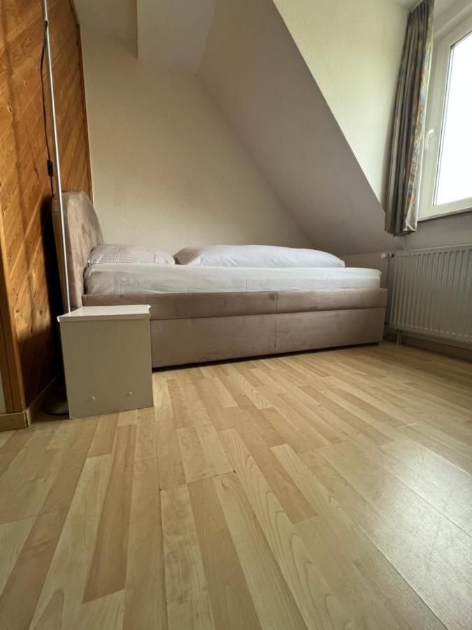 Hotel Zum Ruecking Northeim Exterior foto