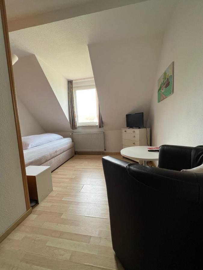 Hotel Zum Ruecking Northeim Exterior foto