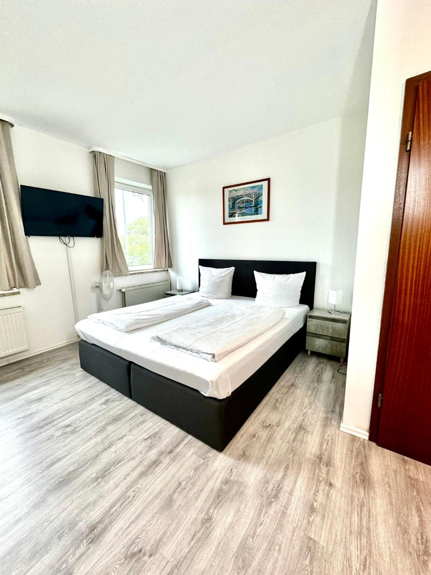 Hotel Zum Ruecking Northeim Exterior foto