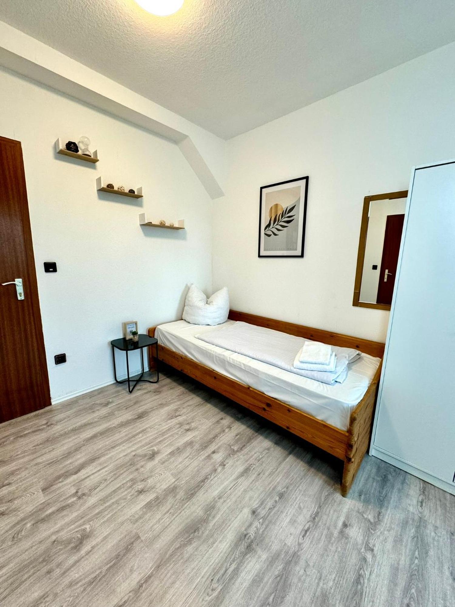Hotel Zum Ruecking Northeim Exterior foto