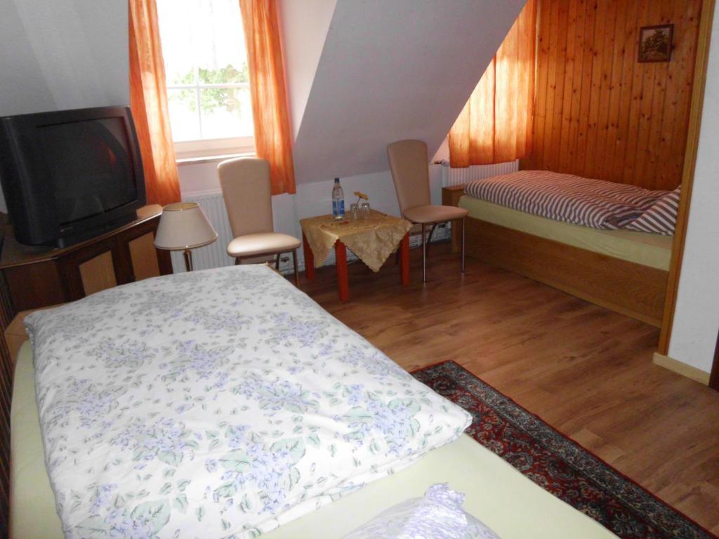 Hotel Zum Ruecking Northeim Quarto foto